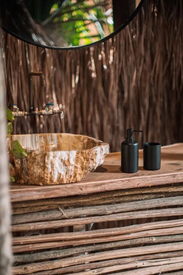 Lüks kamp alanı Uman Glamping & Cenote Tulum Otel Meksika