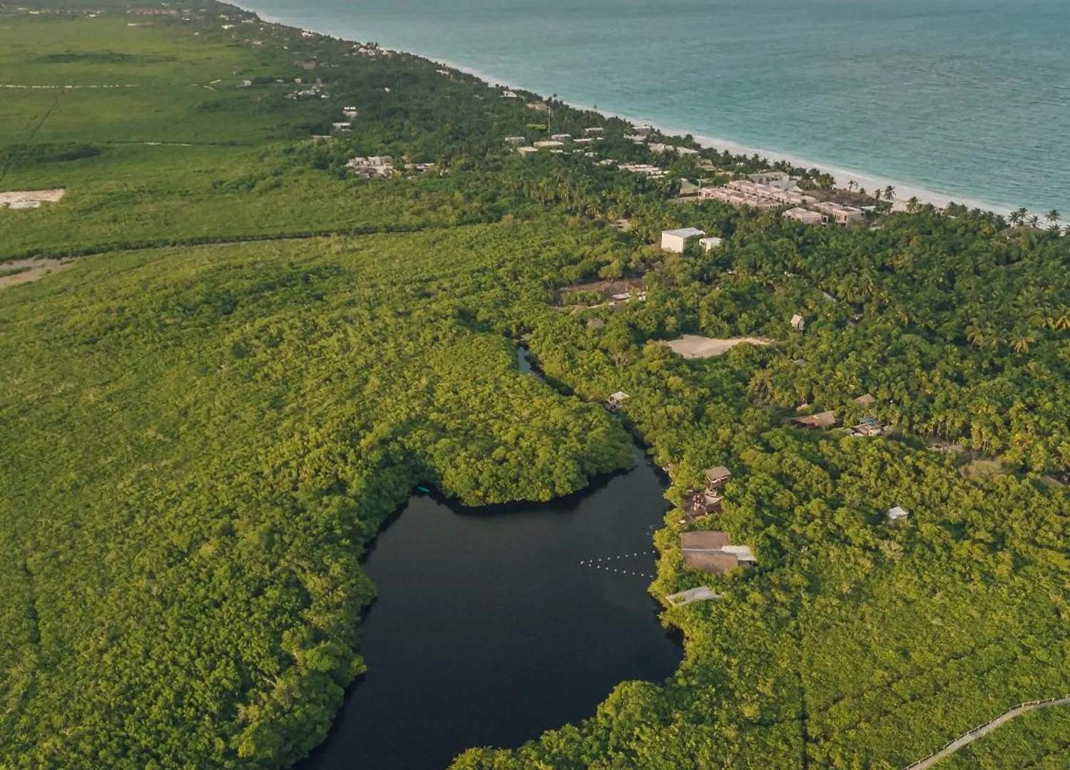 Uman Glamping & Cenote Tulum Otel 0*,  Meksika